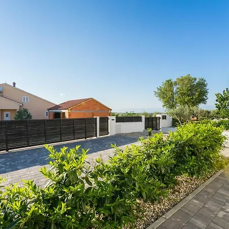 Barbara-holiday With Sea View Villa Zadar